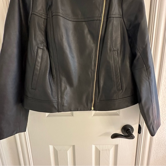 NWT MICHAEL Michael Kors Plus Size
Genuine Leather Long Sleeve Moto Jacket - Picture 8 of 11